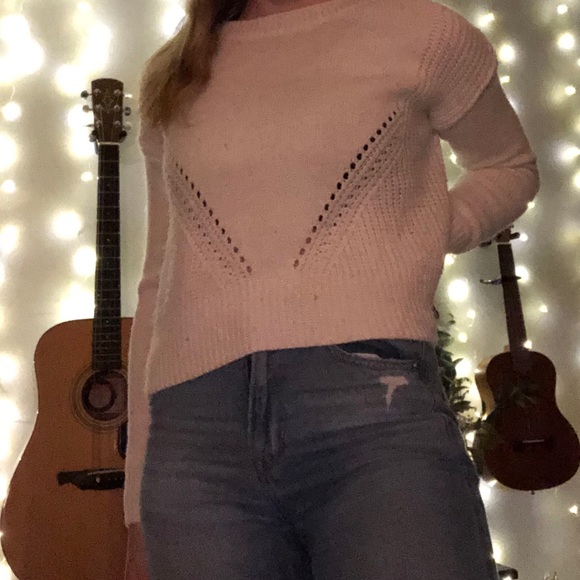 Cropped White Aeropostale Sweater - Picture 2 of 3